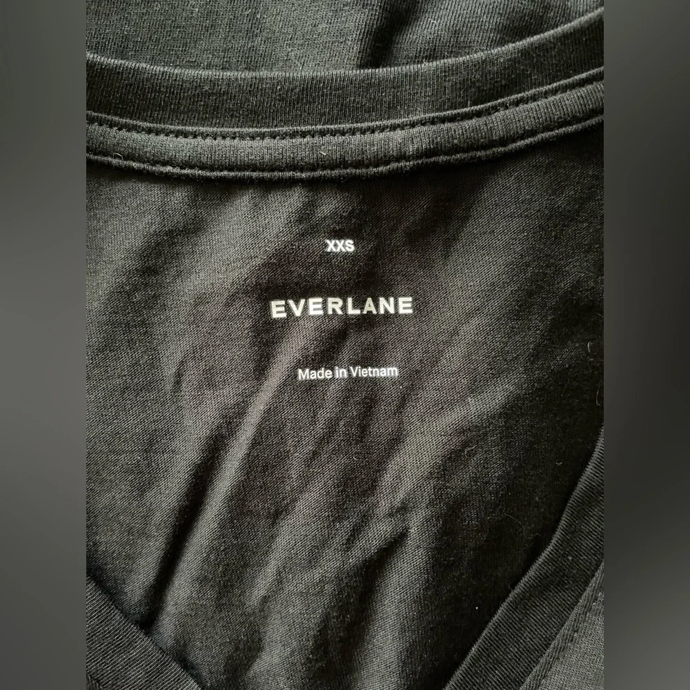 New Everlane Women Black V Neck Tee Shirt Size XXS - Picture 4 of 6
